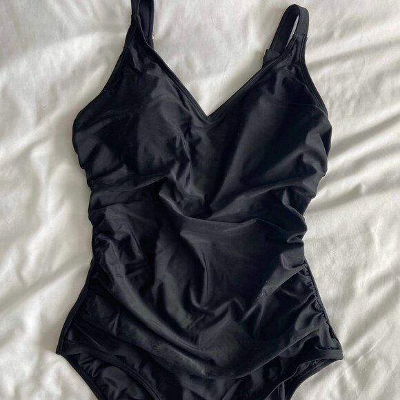 NWT La Vie En Rose Black One Piece Swimsuit - Picture 3 of 9